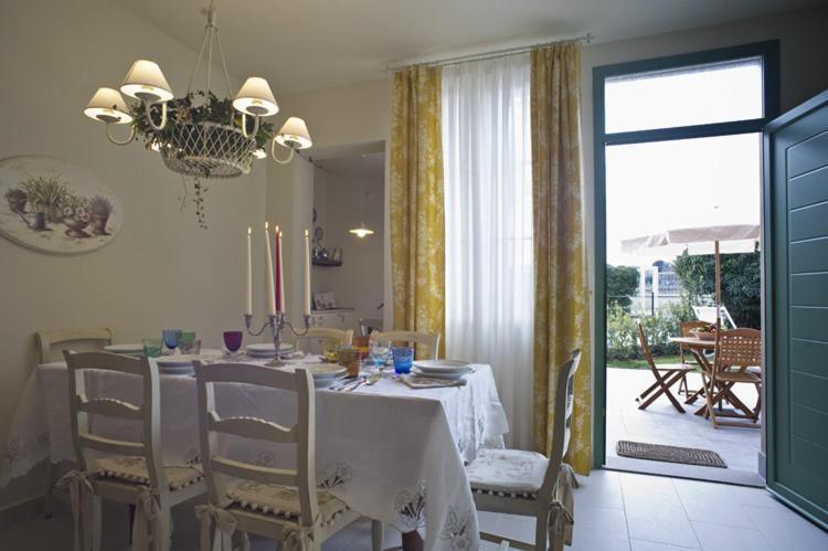 Cevoli Country Resort Lari المظهر الخارجي الصورة