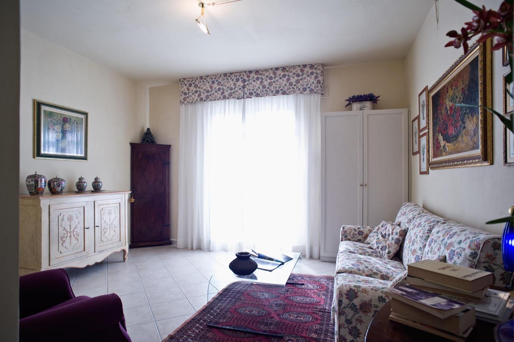 Cevoli Country Resort Lari الغرفة الصورة